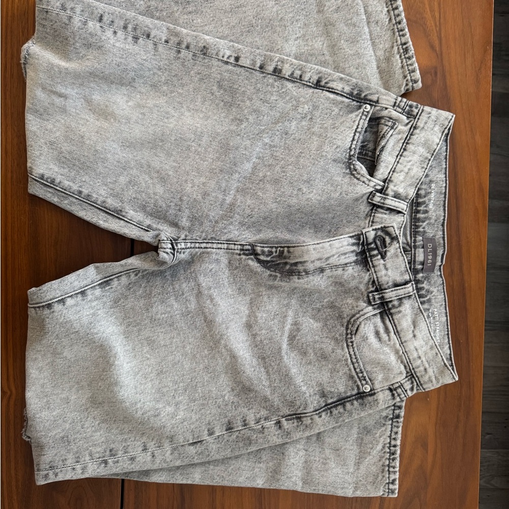 DL1961 Gray Jeans